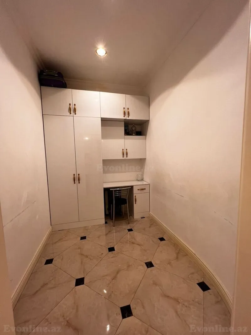 Satılır 3 otaqlı Mənzil Yeni tikili 190 m² Elmlər Akademiyası m. - şəkil 10