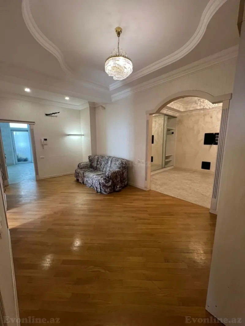 Kirayə verilir 4 otaqlı Mənzil Yeni tikili 160 m² Nərimanov r. - şəkil 6
