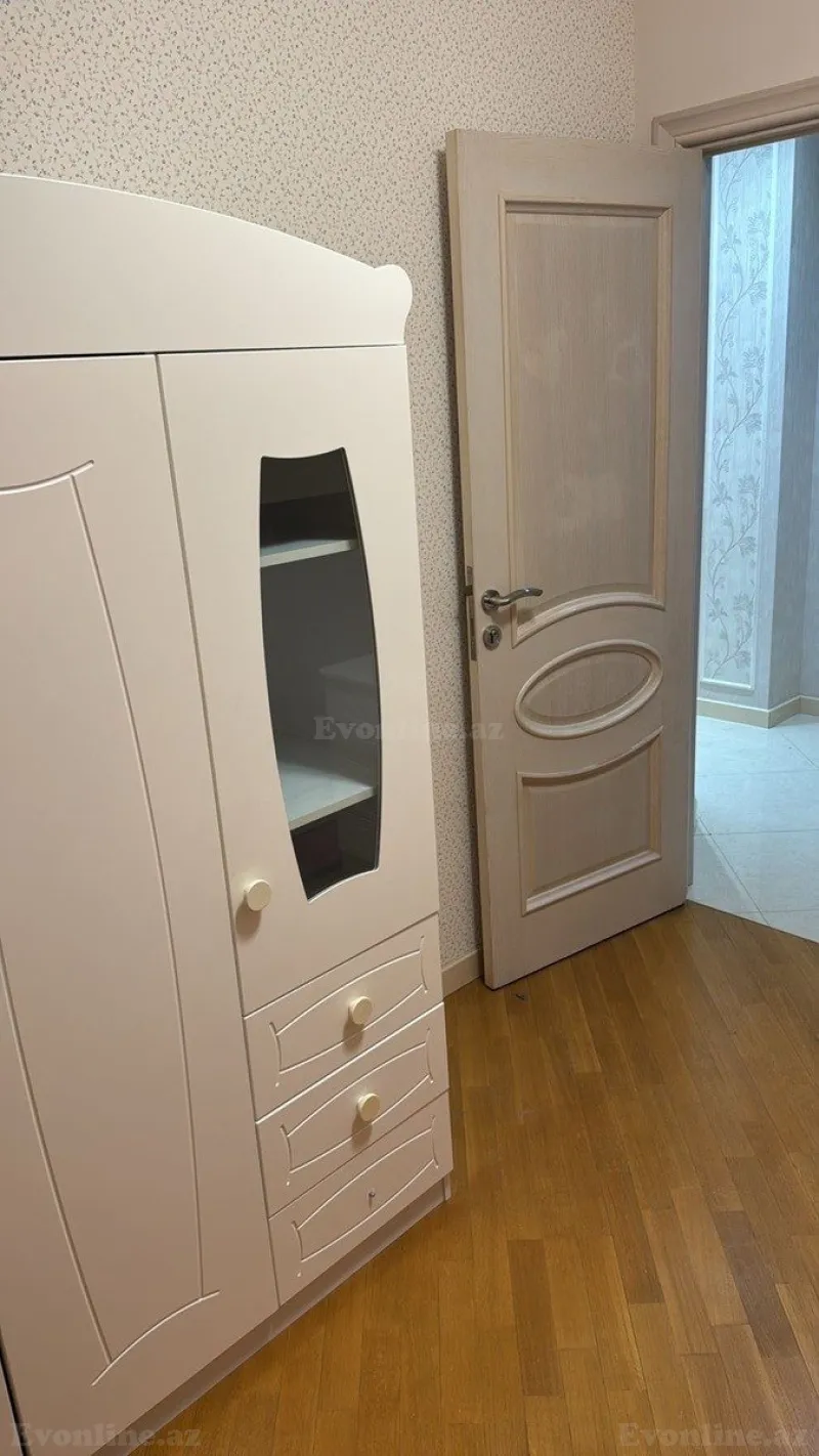 Kirayə verilir 3 otaqlı Mənzil Yeni tikili 95 m² Nizami r. - şəkil 8