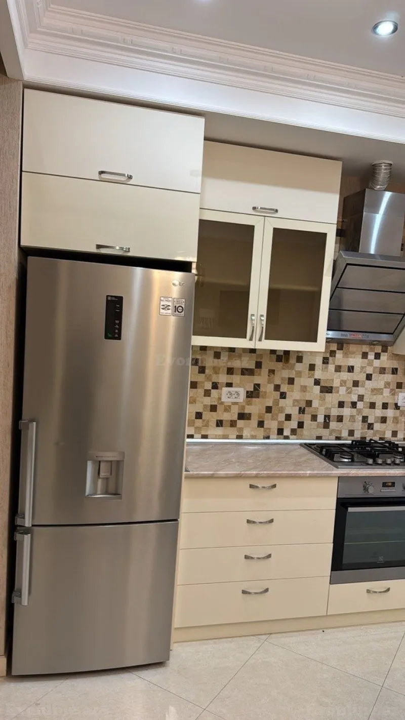 Kirayə verilir 3 otaqlı Mənzil Yeni tikili 95 m² Nizami r. - şəkil 9