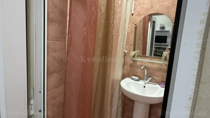 Kirayə verilir 2 otaqlı Mənzil Köhnə tikili 30 m² Bayıl - şəkil 5