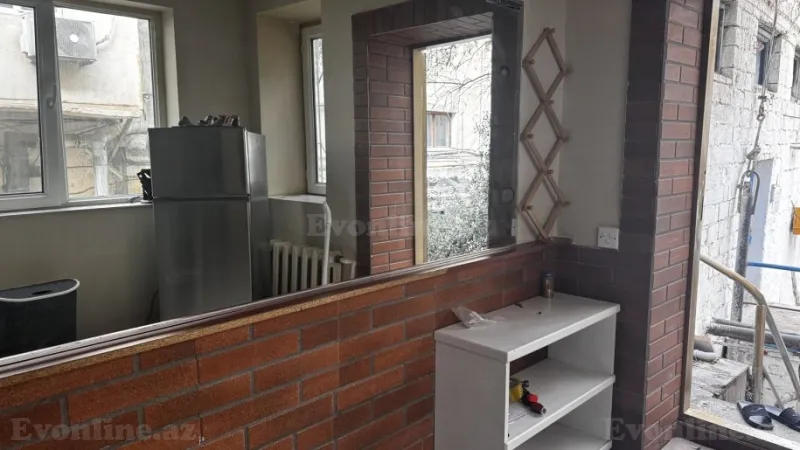 Kirayə verilir 2 otaqlı Mənzil Köhnə tikili 30 m² Bayıl - şəkil 6