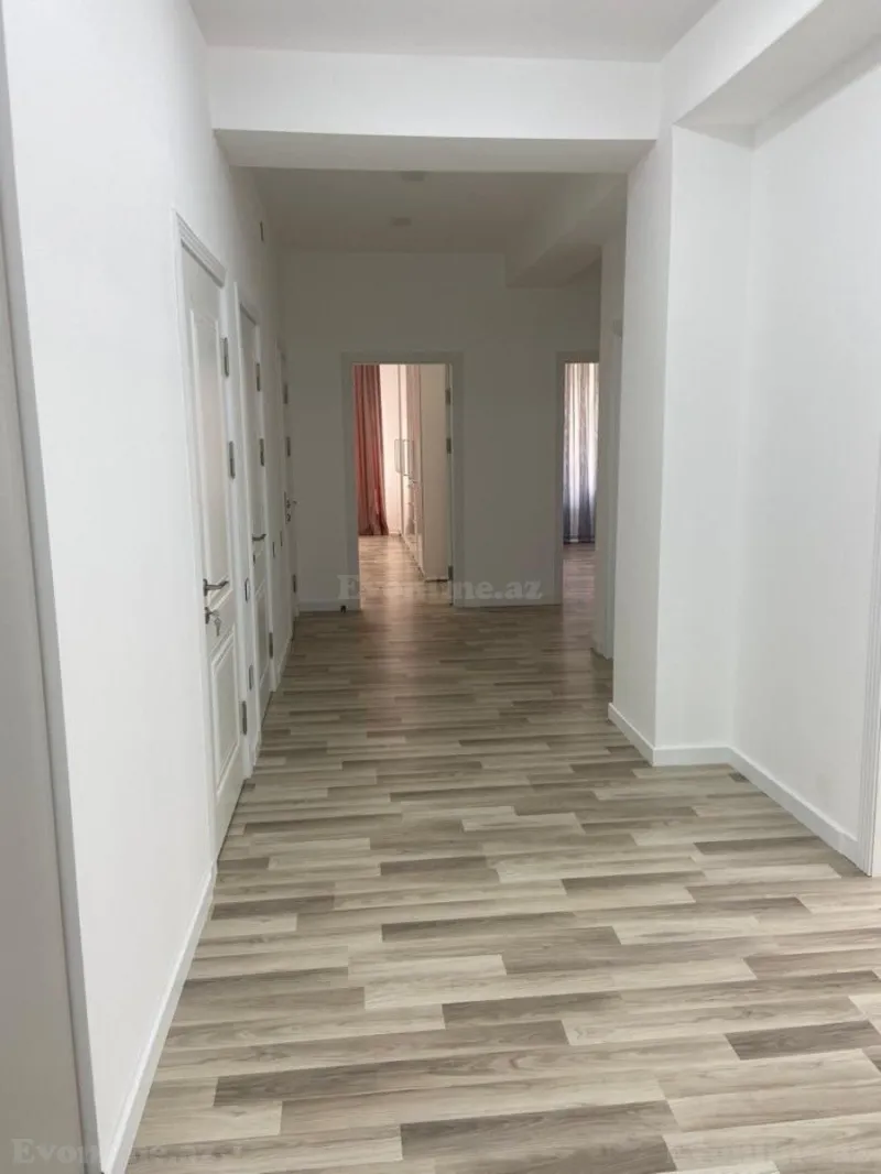 Kirayə verilir 3 otaqlı Mənzil Köhnə tikili 150 m² Nizami r. - şəkil 2