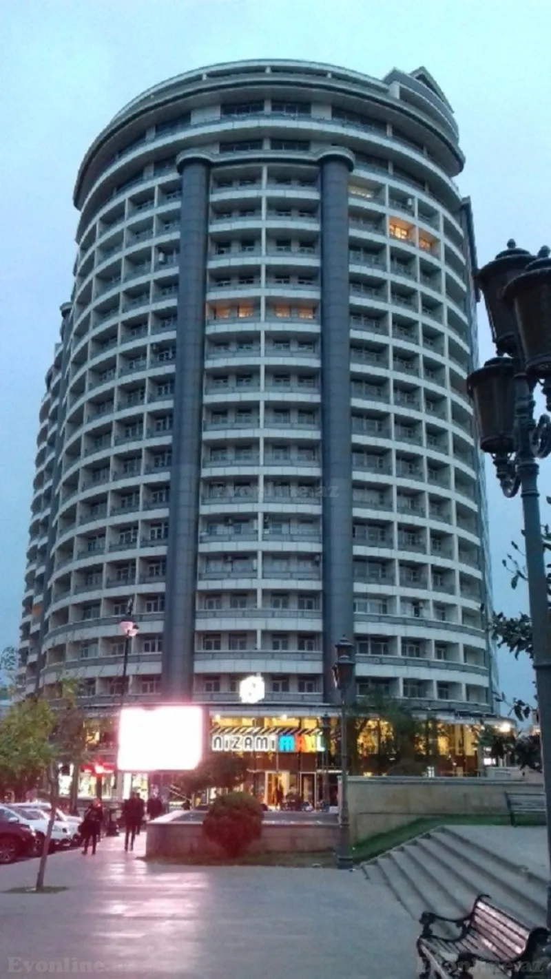 Satılır 3 otaqlı Mənzil Yeni tikili 123 m² Nizami m.