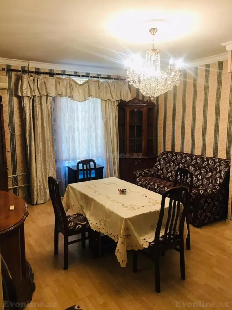 Satılır 2 otaqlı Mənzil Köhnə tikili 45 m² Nizami m.