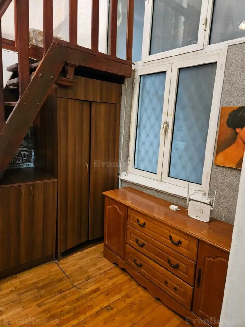 Satılır 2 otaqlı Mənzil Köhnə tikili 45 m² Nizami m. - şəkil 4