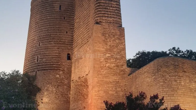 Kirayə verilir Ofis 60 m² İçərişəhər m. - şəkil 4