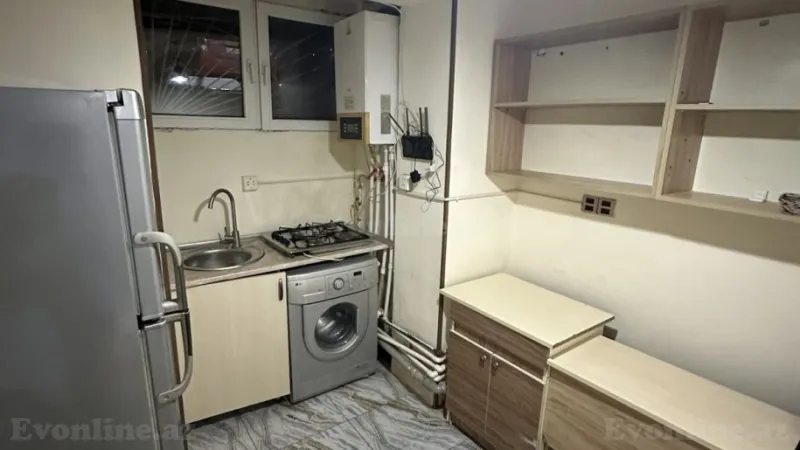 Satılır 1 otaqlı Mənzil Köhnə tikili 40 m² Yasamal - şəkil 3