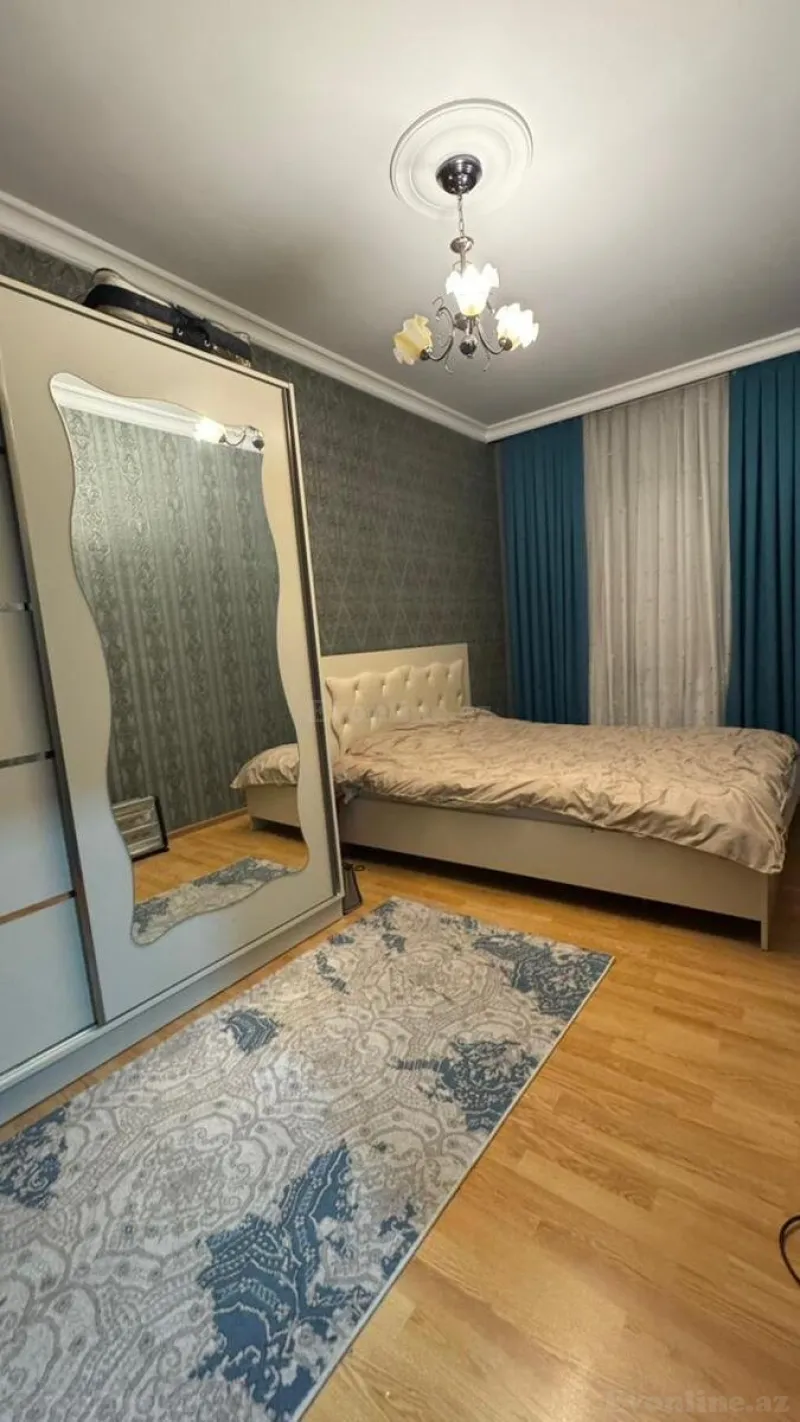 Satılır 3 otaqlı Mənzil Köhnə tikili 80 m² Səbail r. - şəkil 2