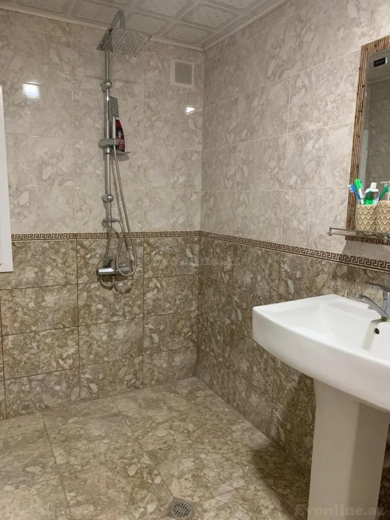 Satılır 3 otaqlı Mənzil Köhnə tikili 80 m² Səbail r. - şəkil 21