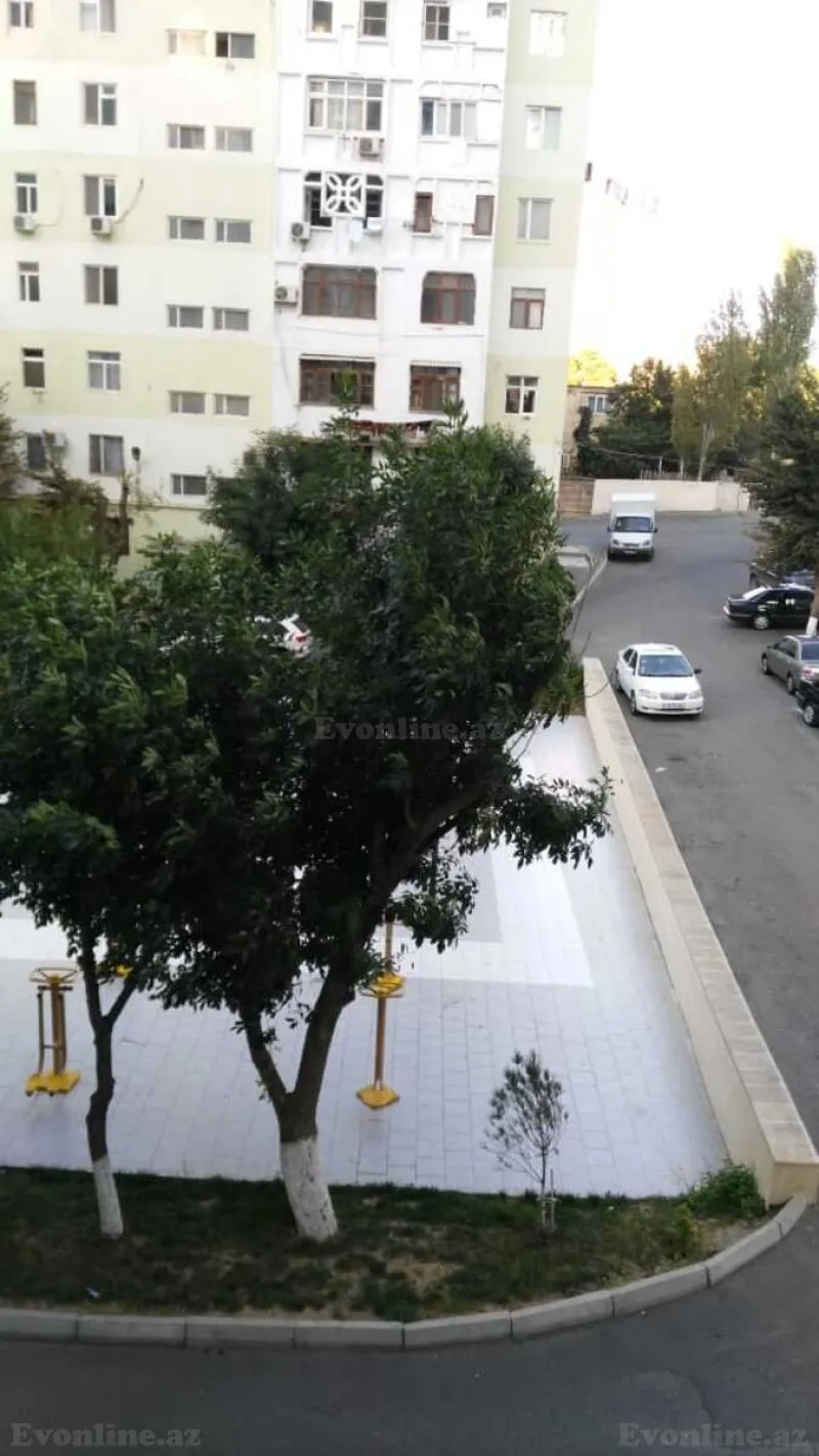 Satılır 3 otaqlı Mənzil Köhnə tikili 80 m² Səbail r. - şəkil 24