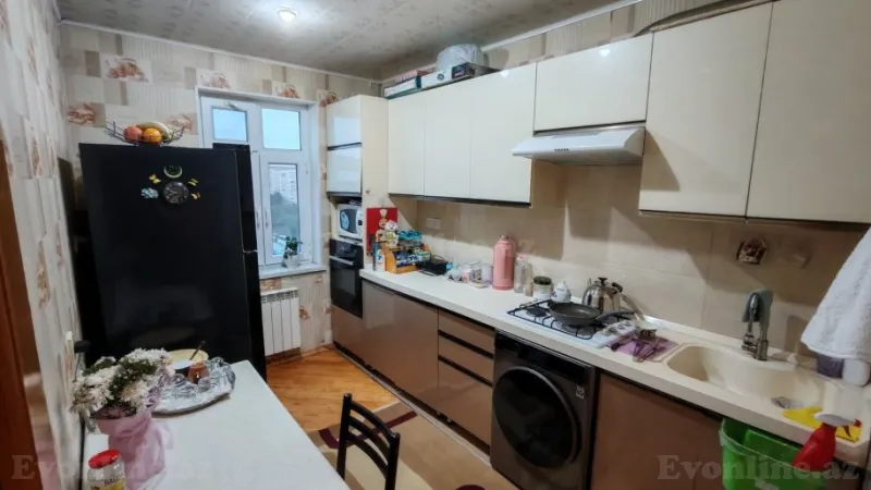 4 otaqlı Mənzil 90 m² Sumqayıt Satılır