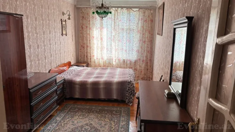 Kirayə verilir 3 otaqlı Mənzil Köhnə tikili 70 m² 8-ci kilometr