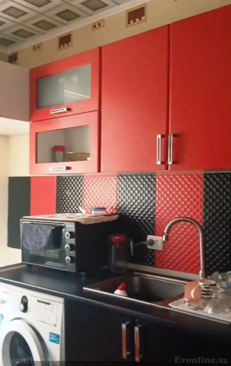 Satılır 3 otaqlı Mənzil Köhnə tikili 80 m² Lökbatan