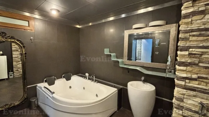 Satılır 5 otaqlı Mənzil Yeni tikili 245 m² Nizami m. - şəkil 17