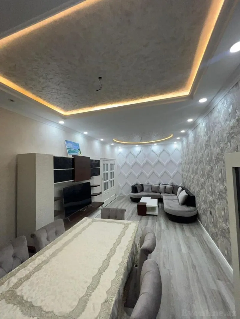 Kirayə verilir 2 otaqlı Mənzil Yeni tikili 105 m² 8 Noyabr m.
