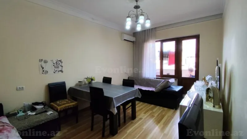 Kirayə verilir 2 otaqlı Mənzil Köhnə tikili 65 m² Həzi Aslanov m.