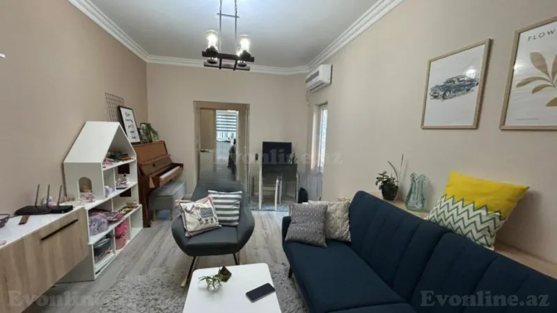 Satılır 2 otaqlı Mənzil Köhnə tikili 45 m² Yeni Yasamal - şəkil 3