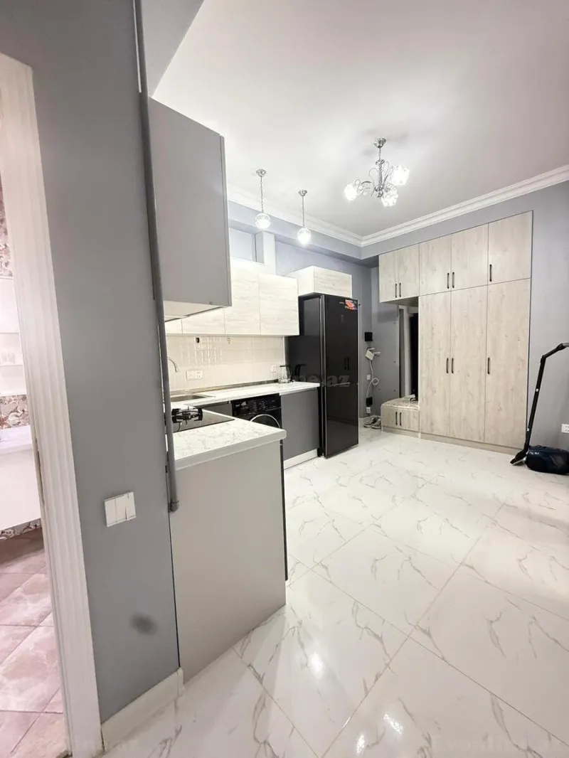 Kirayə verilir 2 otaqlı Mənzil Yeni tikili 79 m² Xətai m. - şəkil 6