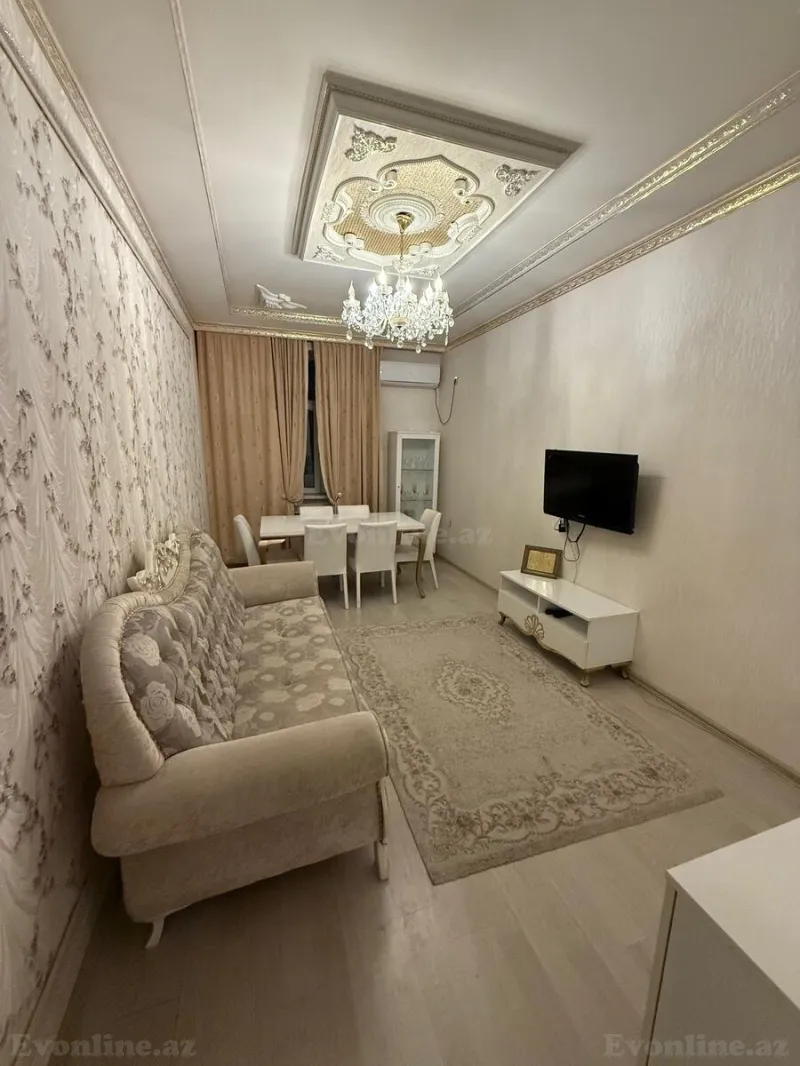Kirayə verilir 2 otaqlı Mənzil Köhnə tikili 45 m² Yasamal