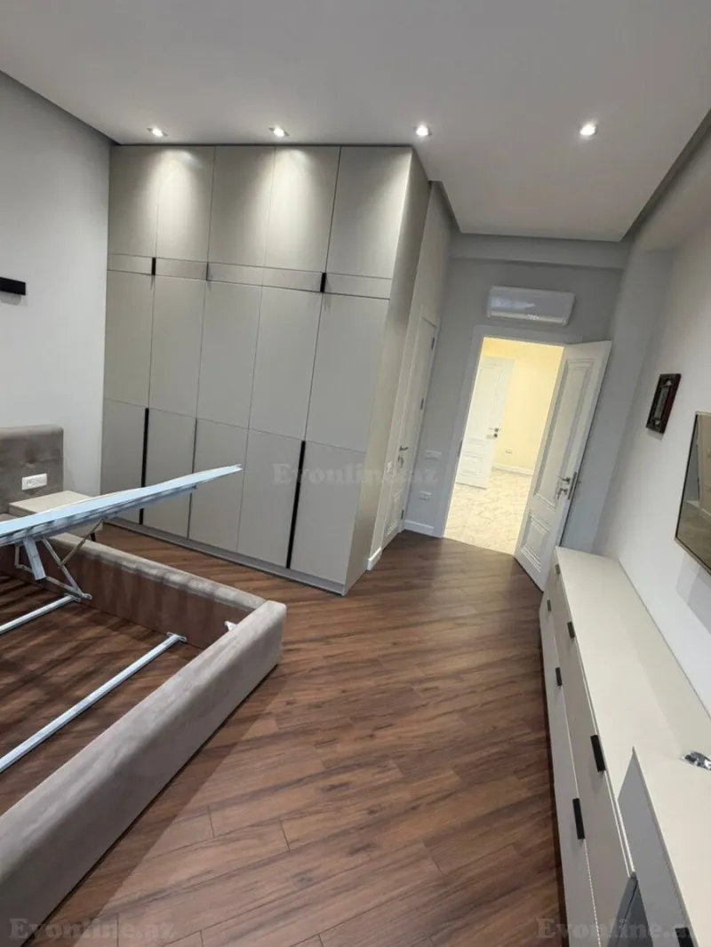 Kirayə verilir 3 otaqlı Mənzil Yeni tikili 157 m² Xətai r. - şəkil 9
