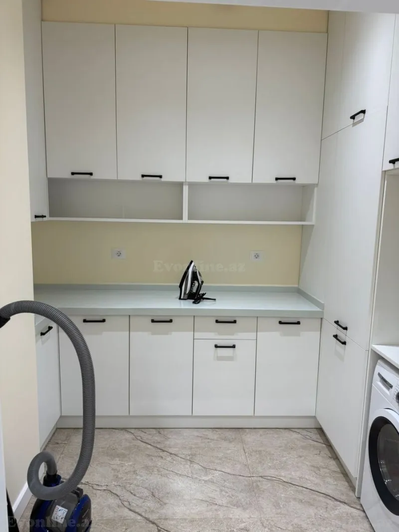 Kirayə verilir 3 otaqlı Mənzil Yeni tikili 157 m² Xətai r. - şəkil 13