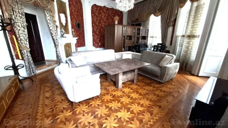 Satılır 3 otaqlı Mənzil Köhnə tikili 75 m² 28 May m.