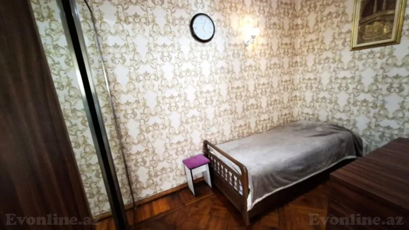 Satılır 3 otaqlı Mənzil Köhnə tikili 75 m² 28 May m. - şəkil 9