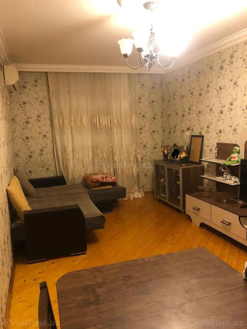 Satılır 3 otaqlı Mənzil Köhnə tikili 80 m² Əhmədli