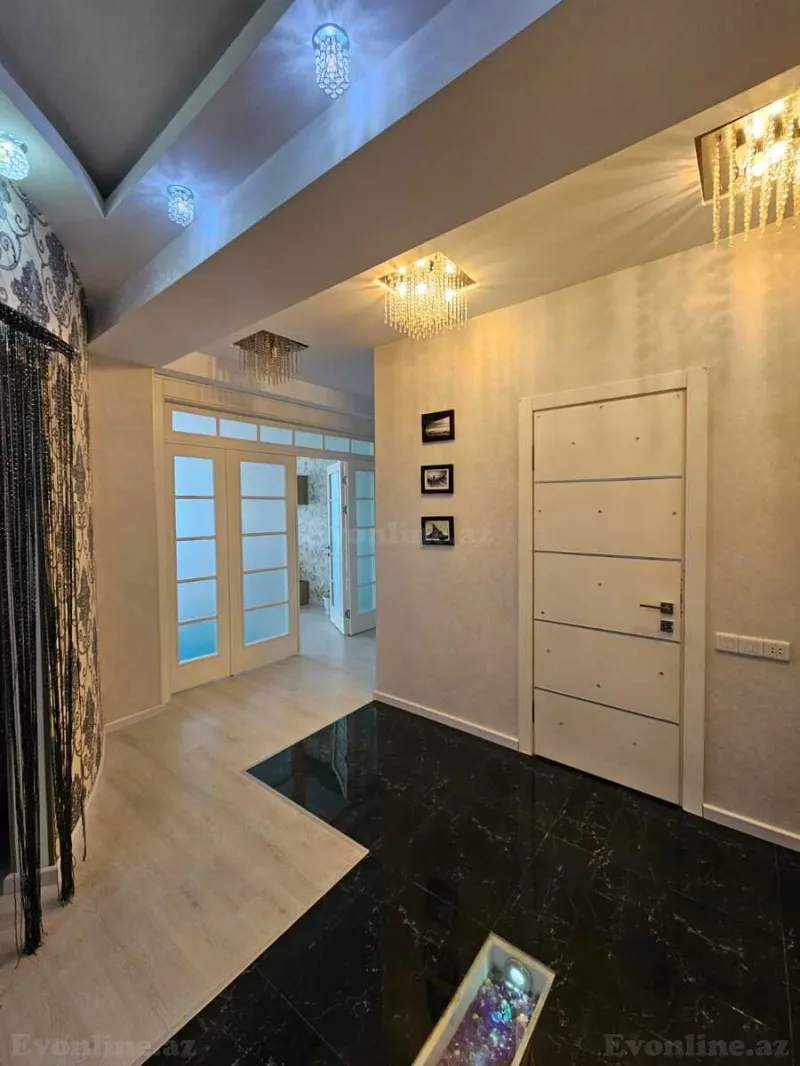 Satılır 2 otaqlı Mənzil Yeni tikili 105 m² Neftçilər m. - şəkil 14