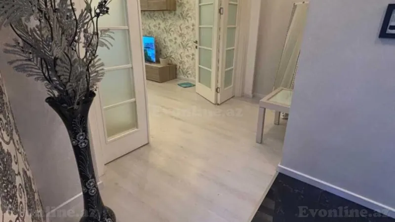 Satılır 2 otaqlı Mənzil Yeni tikili 105 m² Neftçilər m. - şəkil 16