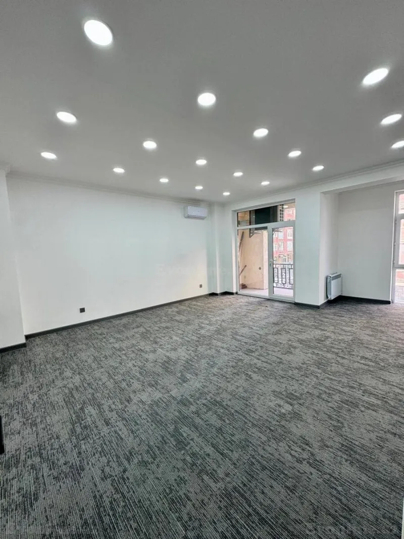 Kirayə verilir Ofis 400 m² Nəsimi r. - şəkil 7