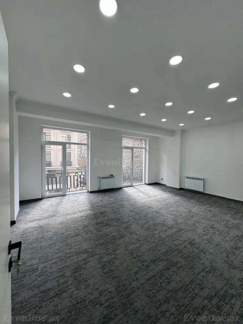 Kirayə verilir Ofis 400 m² Nəsimi r. - şəkil 8