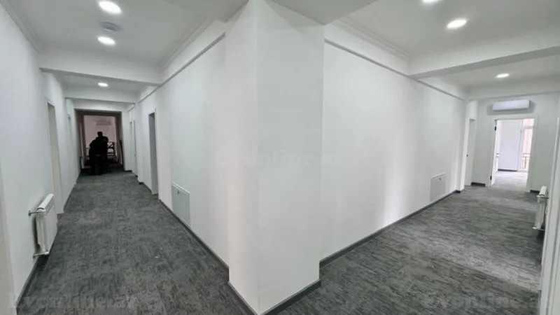 Kirayə verilir Ofis 400 m² Nəsimi r. - şəkil 19