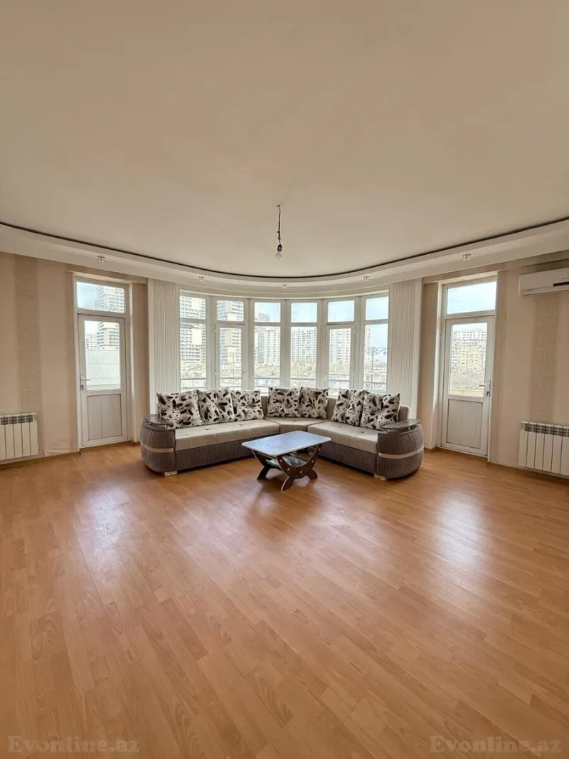 Satılır 3 otaqlı Mənzil Yeni tikili 144 m² İnşaatçılar m.