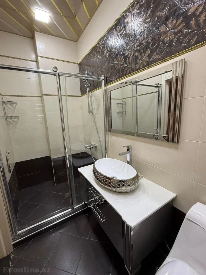 Kirayə verilir 4 otaqlı Mənzil Yeni tikili 160 m² Nizami m. - şəkil 9