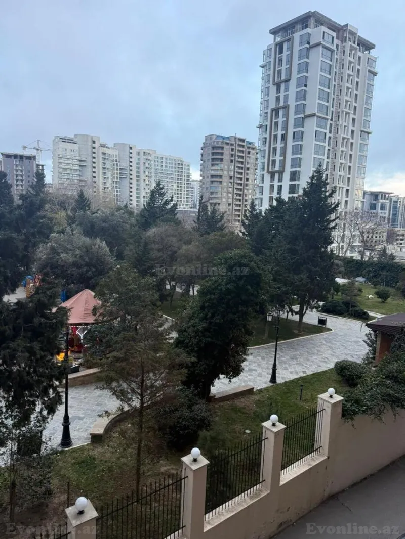 Kirayə verilir 4 otaqlı Mənzil Yeni tikili 160 m² Nizami m. - şəkil 11