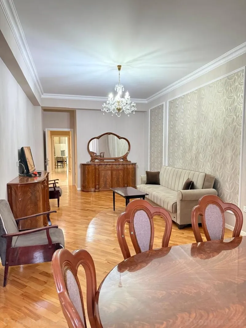 Kirayə verilir 3 otaqlı Mənzil Yeni tikili 125 m² Elmlər Akademiyası m. - şəkil 2