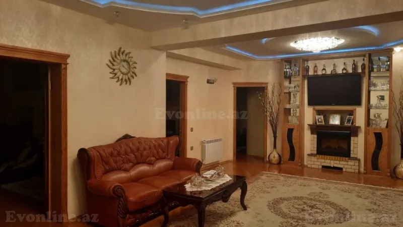 Satılır 4 otaqlı Mənzil Köhnə tikili 155 m² 9-cu mikrorayon - şəkil 2