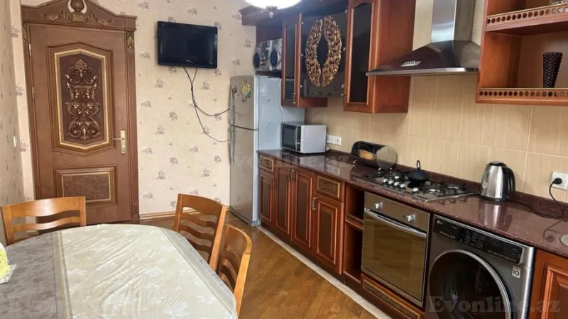 Kirayə verilir 3 otaqlı Mənzil Yeni tikili 140 m² Nəriman Nərimanov m. - şəkil 9