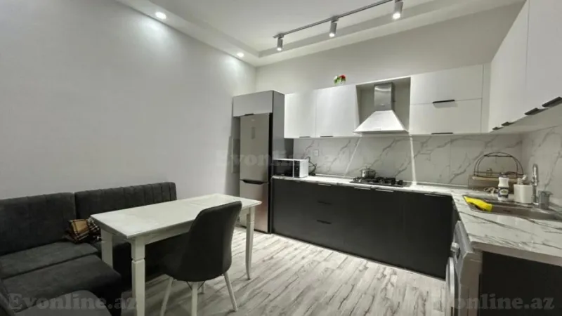Kirayə verilir 2 otaqlı Mənzil Yeni tikili 80 m² 28 May m.