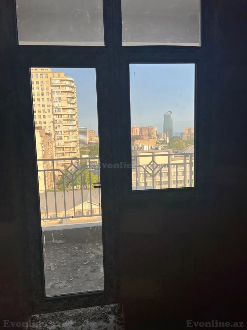 Satılır 3 otaqlı Mənzil Yeni tikili 118 m² 28 May m. - şəkil 5