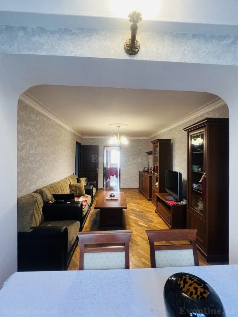 Satılır 3 otaqlı Mənzil Köhnə tikili 86 m² Gənclik m. - şəkil 3