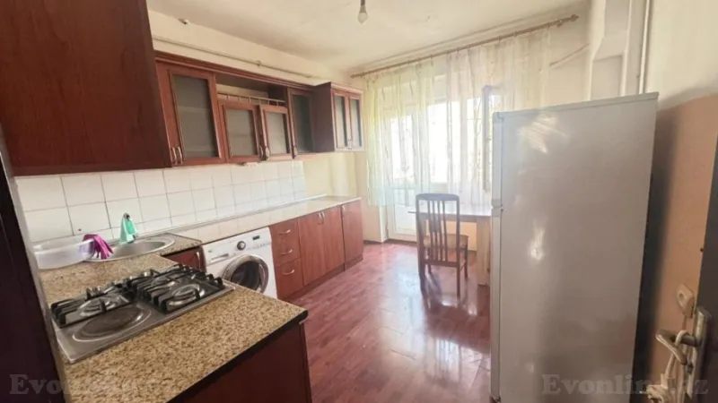 Kirayə verilir 2 otaqlı Mənzil Köhnə tikili 58 m² Yasamal r. - şəkil 3