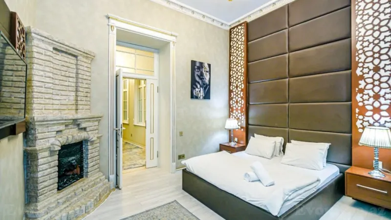 Satılır 5 otaqlı Mənzil Köhnə tikili 138 m² 8 Noyabr m. - şəkil 4