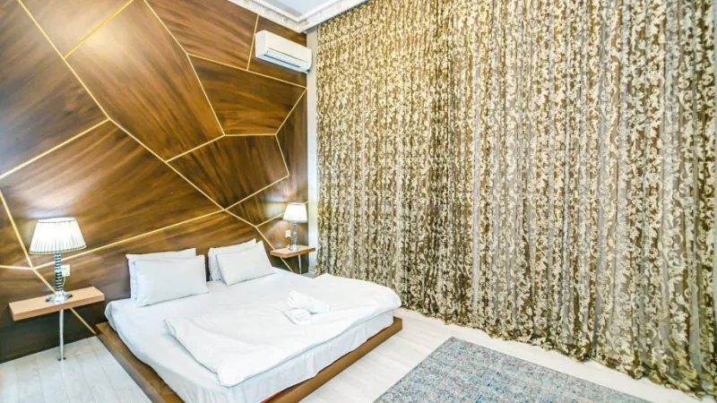 Satılır 5 otaqlı Mənzil Köhnə tikili 138 m² 8 Noyabr m. - şəkil 6