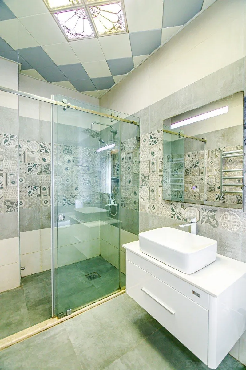 Satılır 5 otaqlı Mənzil Köhnə tikili 138 m² 8 Noyabr m. - şəkil 18