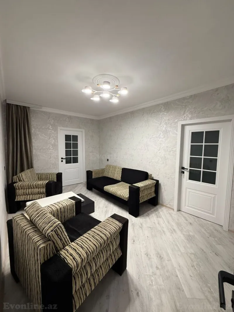 Kirayə verilir 2 otaqlı Mənzil Köhnə tikili 60 m² Sabunçu r.