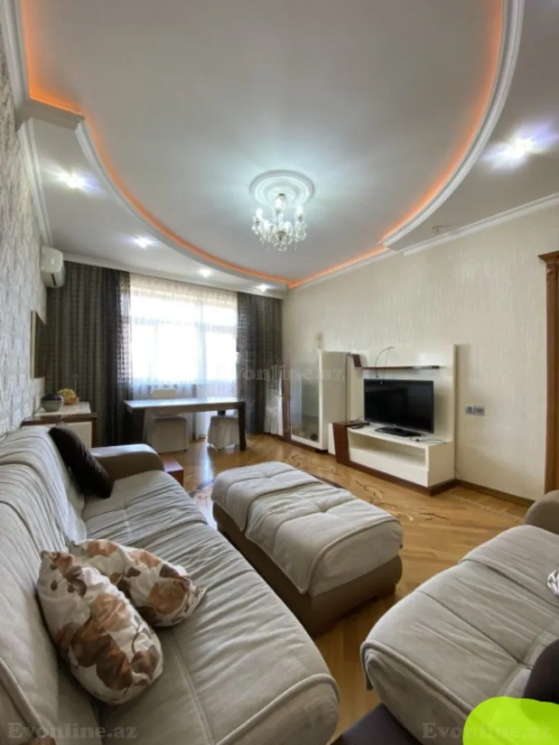 Kirayə verilir 3 otaqlı Mənzil Yeni tikili 115 m² 8 Noyabr m.