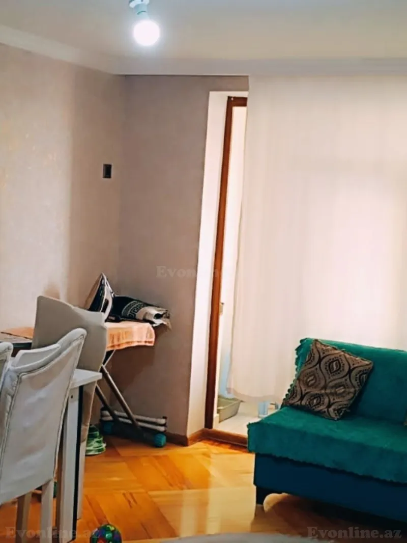 Satılır 2 otaqlı Mənzil Köhnə tikili 45 m² Yasamal - şəkil 2